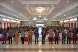 Kodam XIII/Merdeka melaksanakan Rapim TNI Polri di Manado