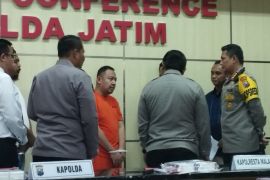 "crazy rich" Surabaya Wahyu Kenzo ditetapkan sebagai tersangka investasi trading