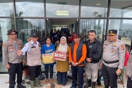 Gubernur Kepri salurkan Rp1 miliar untuk penanganan longsor di Serasan