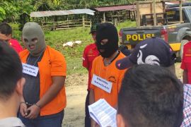 Polres Langkat rekonstruksi kasus penembakan  Paino