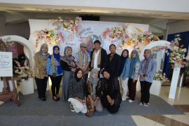 Pameran seni FIB Unair-Komunitas Adhicipta beri edukasi budaya