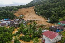 Bencana Tanah longsor Makan Korban Di Kabupaten Natuna Page 1 Small