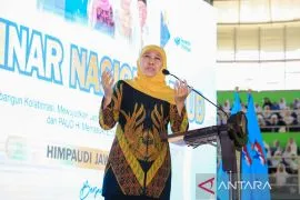 Gubernur Khofifah terima penghargaan "Best Regional Leader"