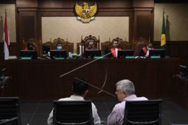 WNA AS Jalani Sidang Dakwaan Kasus Korupsi Satelit Kemenhan Page 1 Small