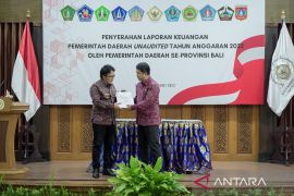 Pemkab Badung serahkan laporan keuangan ke BPK