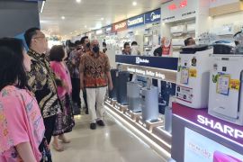 Pengusaha targetkan bisnis elektronik tumbuh 10 persen