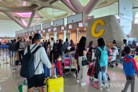 AP I: Penerbangan Bandara YIA tak terpengaruh erupsi Gunung Merapi