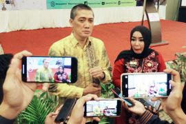 Bank Kalsel bantu Dispersip lengkapi perpustakaan bagi disabilitas