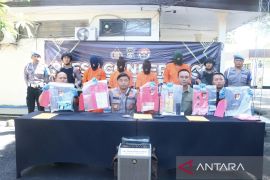 Satreskrim Polres Jembrana tangkap komplotan pemalsu perhiasan emas