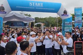 Jalan sehat BUMN kolaborasi PLN dengan stakeholder sukses diikuti ribuan orang