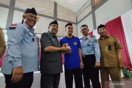 Pemkot Bandung beri 64 KTP ke napi Lapas Banceuy