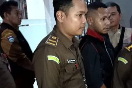 Tersangka baru kasus tambang "tunggu tanggal main"