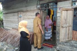 Warga miskin yang minta rumah pada Pj Bupati Abdya ternyata anaknya hafiz Alquran