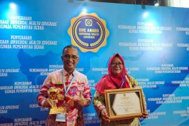 Pemerintah Kota Singkawang dapat penghargaan dari UHC JKN-KIS