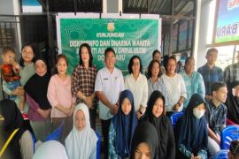 Diskominfo Papua berbagi kasih ke Ponpes Darul Ulum Doyo Baru Jayapura