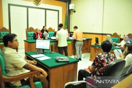 Hakim mediasi perkara perdata Konglomerat Susilo Wonowidjojo