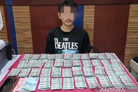 Satnarkoba Polres Sukabumi Kota sita ribuan obat keras ilegal dari seorang pemuda