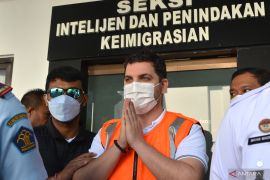 WNA Rusia dideportasi bekerja sebagai komika di Bali