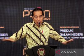 Jokowi sebut impor pakaian bekas sangat mengganggu