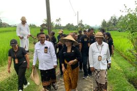 Bawaslu Bali temui kelompok petani  uji petik coklit  data Pemilu 2024