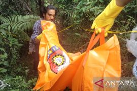 Polres Taput olah TKP penemuan mayat tanpa identitas