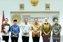 Pemkab Bekasi serahkan laporan keuangan daerah tahun 2022 ke BPK