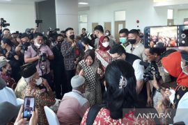 Kemensos gandeng donatur bantu operasi katarak gratis warga Kediri