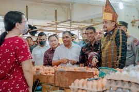 Wali Kota Medan  sebut harga bahan pokok relatif stabil