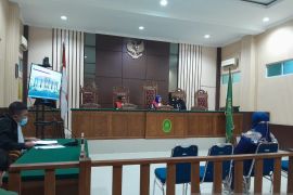 Mantan Kepala SMKN 1 Batam divonis penjara 1 tahun