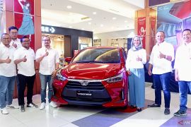 Agung Toyota perkenalkan dua model terbaru Toyota Agya di Jambi