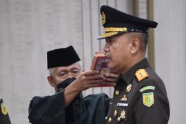 Ade Tajudin resmi dilantik jadi Kajati Jabar gantikan Asep Mulyana