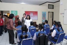 Menteri Puspayoga temui anak-anak korban "self harm" di Karangasem