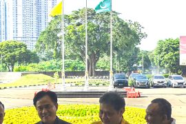 Yusril sambangi Kantor DPP Golkar temui Airlangga