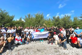 Komunitas Casa Grande Jatim ajak masyarakat jaga kebersihan Pantai Kenjeran