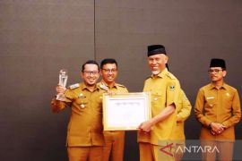 Program Bombastis bikin Tanah Datar raih terbaik pertama Penghargaan Pembangunan Daerah se-Sumbar