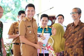 Bupati Ogan Ilir tegas tak berikan bedah rumah bila ada permainan proposal