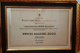 Laboratorium BPOM Gorontalo raih penghargaan dari Kemenkes