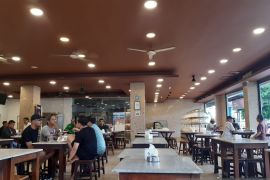 Pemkot Tanjungpinang larang pedagang tutup kedai kopi pakai kain