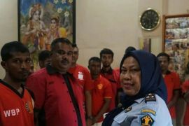 14 warga binaan Lapas Kelas I Medan  beragama Hindu terima remisi