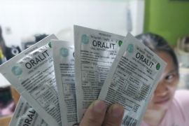 Dokter Spesialis: Oralit bukan untuk mencegah dehidrasi
