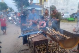 Omzet Pakkat makanan khas Mandailing Natal naik 100 persen di Medan