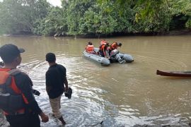 Basarnas sebut seorang warga Buton Utara meninggal diduga diterkam buaya