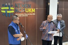 Pengecer diizinkan jual baju impor bekas selama Ramadhan