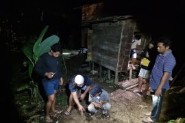 Karena saling olok, pria tusuk teman sekampung di Tabalong