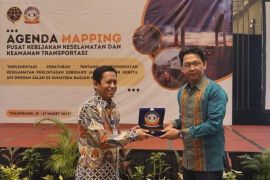 Dosen Teknik Perkeretaapian Itera sampaikan inovasi palang perlintasan kereta berbasis IoT ke Kemenhub