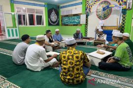 Warga binaan Lapas Kotabaru tadarus Al-Quran