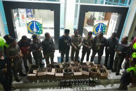 Satpol PP gerebek 23 lokasi penjualan miras selama bulan Ramadhan