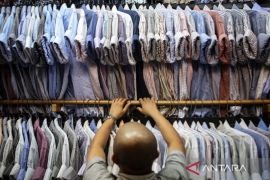 Anggota DPRD Medan minta larangan pakaian bekas impor dikaji ulang