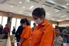 Polda Sumbar tangkap dua mahasiswi terlibat promosi judi daring