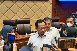 Mantan Kapolri perintahkan Kemendagri klarifikasi soal kekayaan Sekda Riau